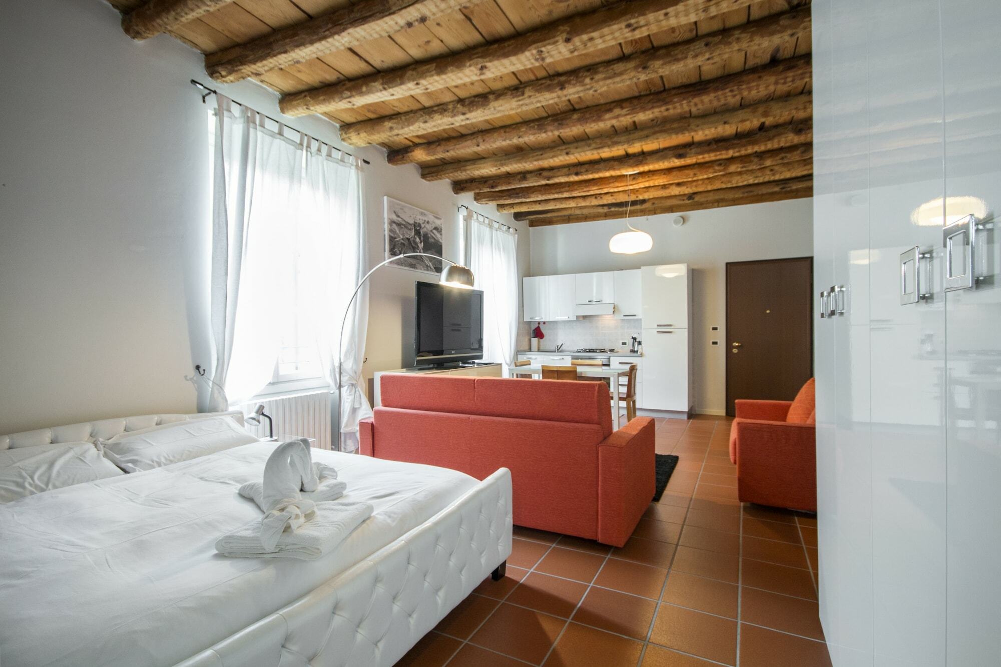 Residence Natta Lake Como Eksteriør bilde